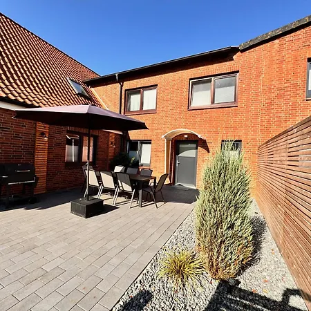 Familie Renner Direkt Am Deich 4 Schlafzimmer 2 Baeder 150qm Garten Terrasse Wallbox Apartment *