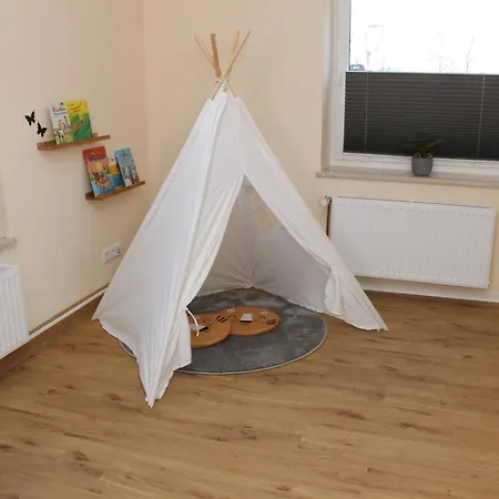Familie Renner Direkt Am Deich 4 Schlafzimmer 2 Baeder 150qm Garten Terrasse Wallbox Apartman