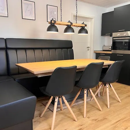 Apartment Familie Renner Direkt Am Deich 4 Schlafzimmer 2 Baeder 150qm Garten Terrasse Wallbox