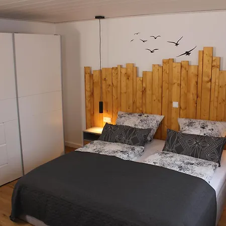 Familie Renner Direkt Am Deich 4 Schlafzimmer 2 Baeder 150qm Garten Terrasse Wallbox Apartman